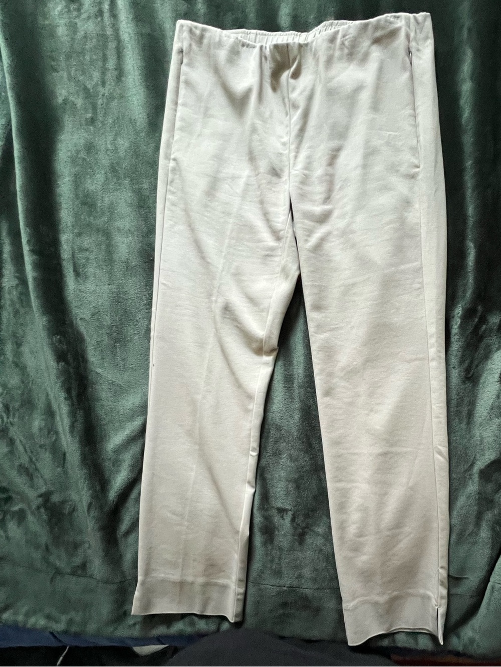 J.JILL perfect comfortable khaki pants..zipper pockets..slight stretch..